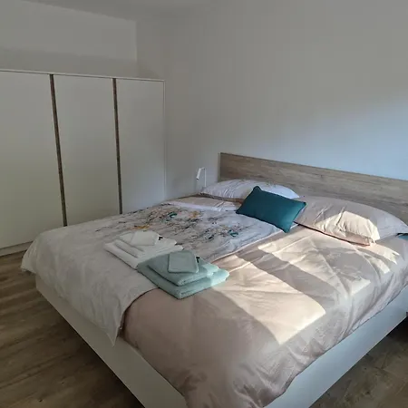 Hisa Oblak * Gozd Martuljek